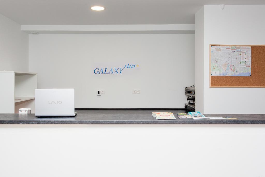 Galaxystar Albergue Barcelona Exterior foto